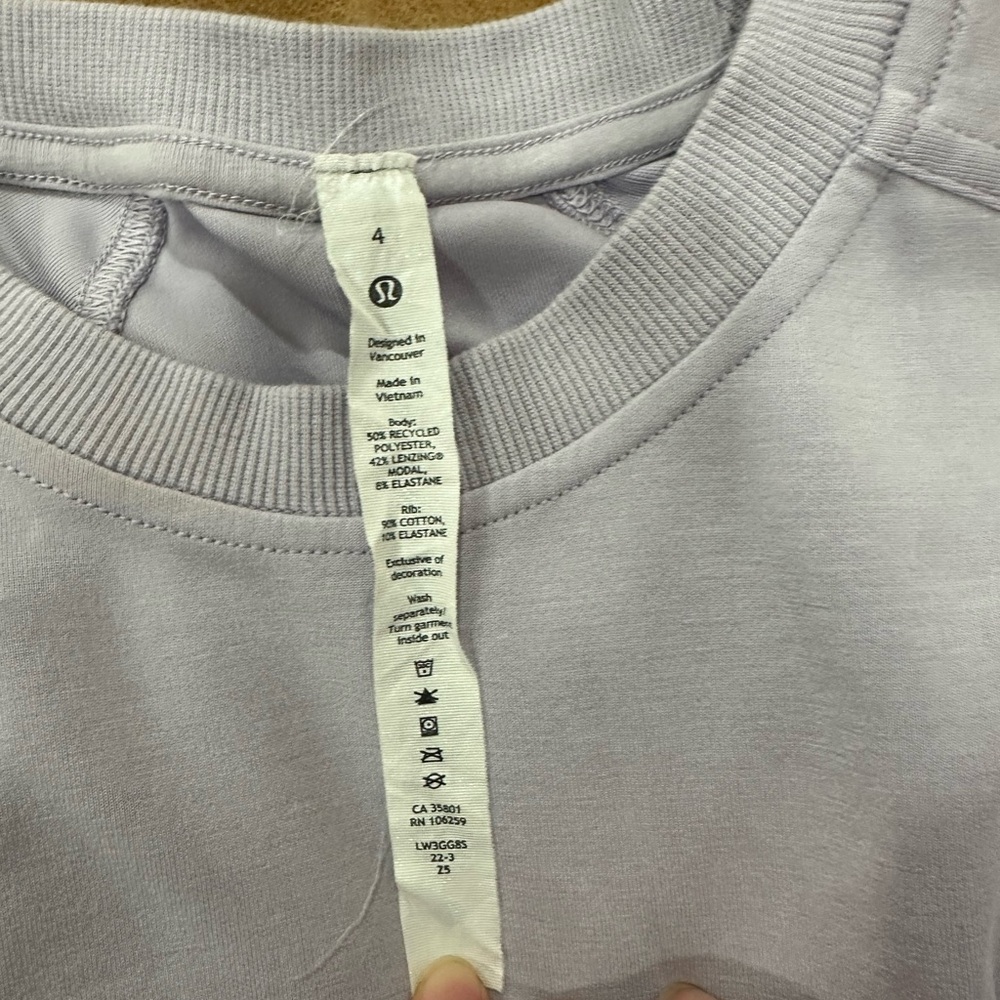 Lululemon Lavender Cropped Crewneck softstreme 
Size: 4 - Picture 4 of 4